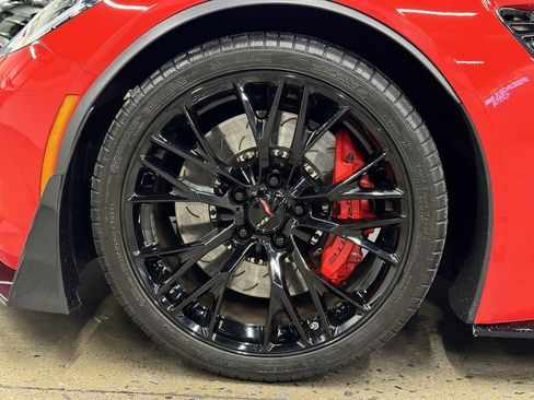 Used 2016 Chevrolet Corvette Z06 w/ Battery Protection Package RWD image 6
