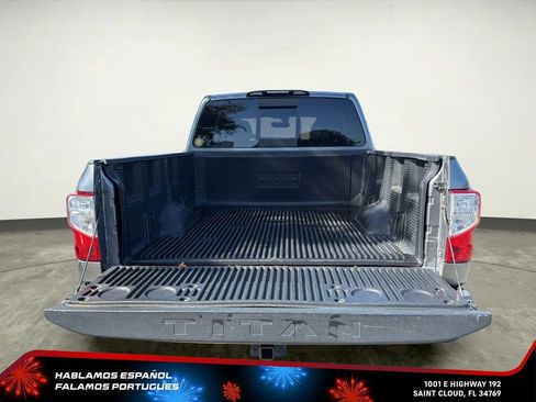 Used 2017 Nissan Titan SV RWD image 10