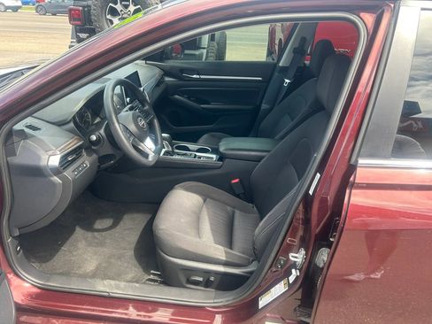 Used 2023 Nissan Altima 2.5 SV AWD/4WD image 15