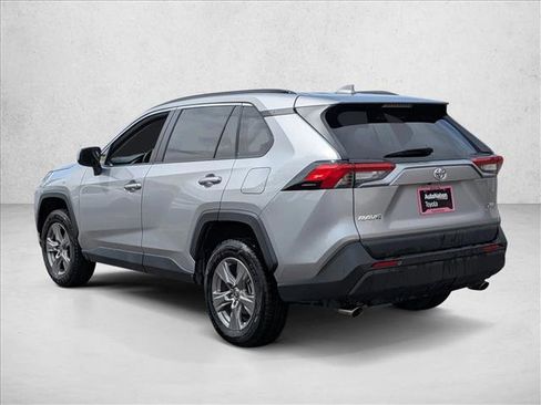 Used 2024 Toyota RAV4 XLE FWD image 7