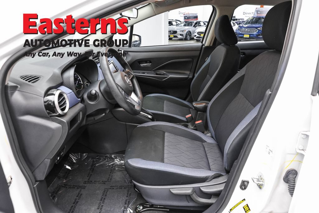 Used 2024 Nissan Versa SV FWD image 15