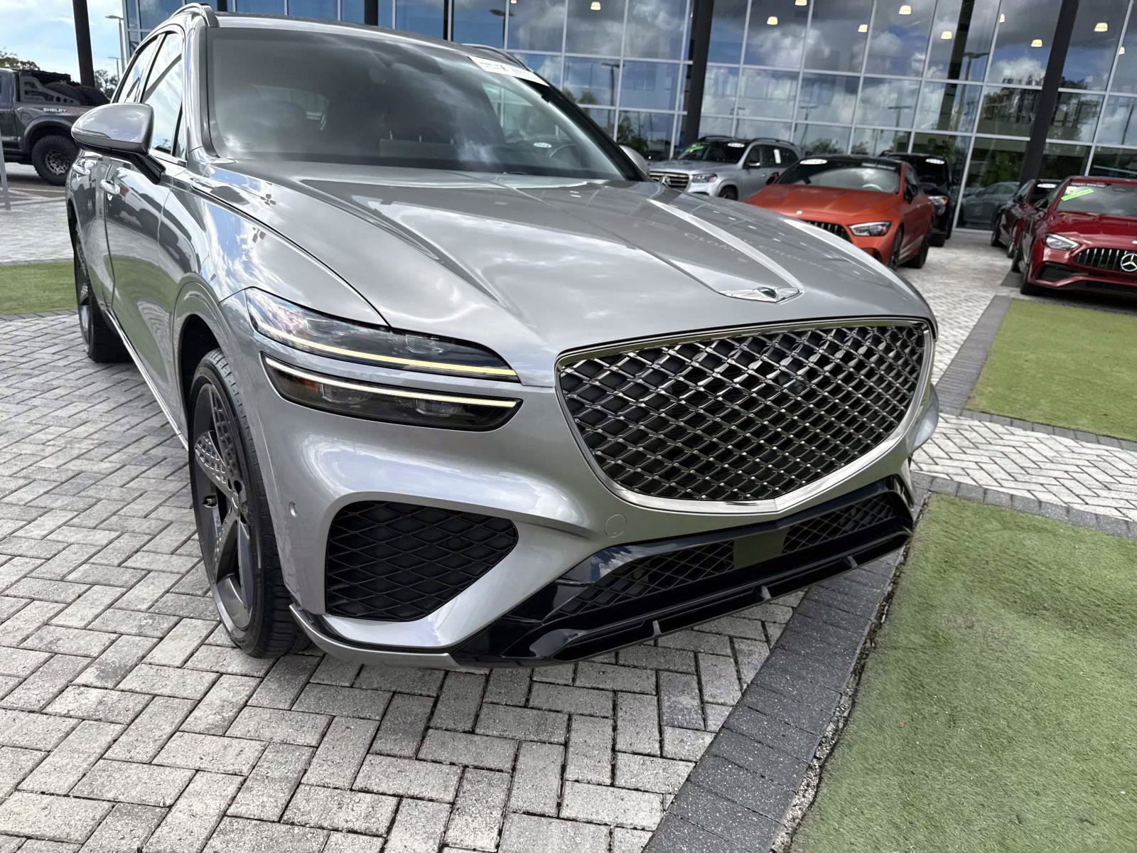 Used 2023 Genesis GV70 2.5T w/ Sport Prestige Package AWD/4WD image 8