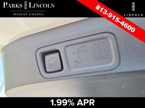 Certified 2024 Lincoln Navigator Black Label AWD/4WD image 9