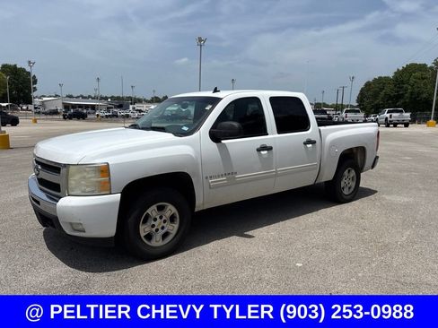Used 2009 Chevrolet Silverado 1500 LT w/ Power Pack Plus RWD image 3