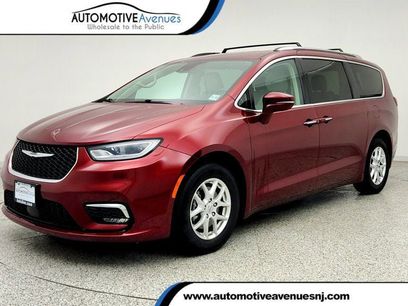 Used 2021 Chrysler Pacifica Touring-L