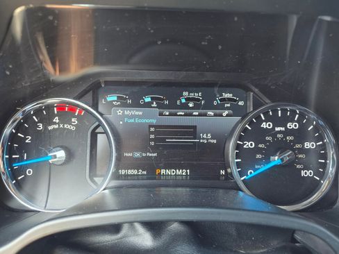 Used 2017 Ford F250 Lariat w/ Lariat Value Package AWD/4WD image 12