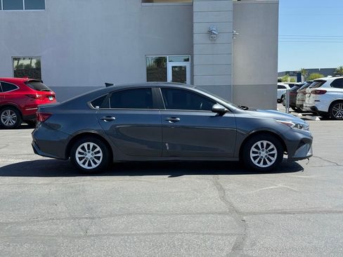 Used 2023 Kia Forte LX image 6