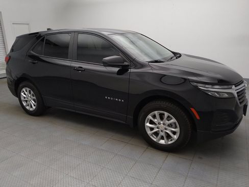 Used 2023 Chevrolet Equinox LS w/ LS Convenience Package AWD/4WD image 11