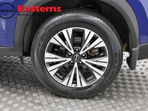 Used 2023 Nissan Rogue SV AWD/4WD image 26