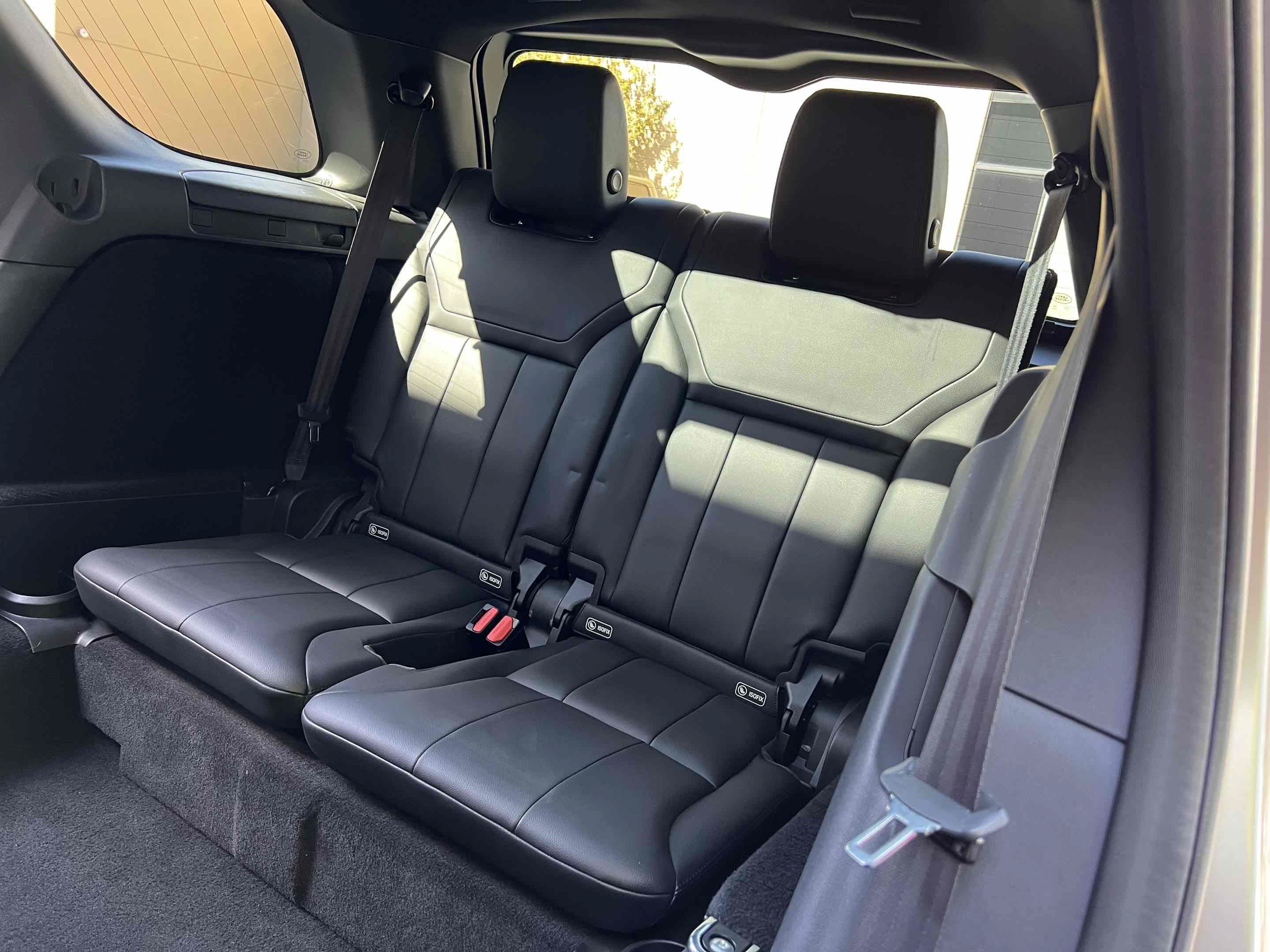 Used 2018 Land Rover Discovery HSE AWD/4WD image 6