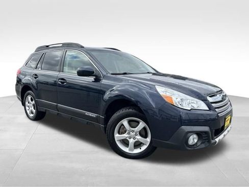 Used 2013 Subaru Outback 3.6R Limited image 1