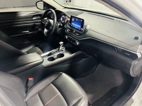 Used 2022 Nissan Altima 2.5 SR image 31