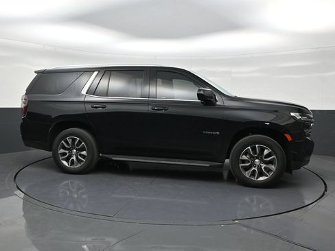 Used 2022 Chevrolet Tahoe LT w/ Luxury Package RWD image 6