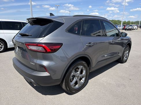 Used 2025 Ford Escape ST-Line AWD/4WD image 7
