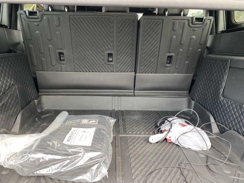 Used 2024 Ford Bronco Wildtrak image 31