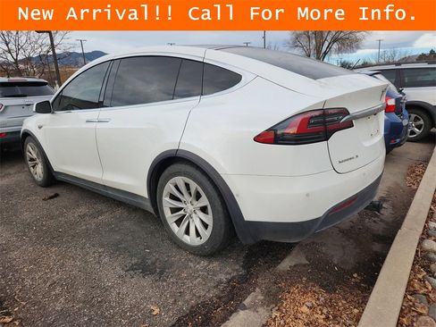 Used 2016 Tesla Model X 90D image 4