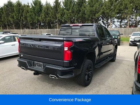 Used 2024 Chevrolet Silverado 1500 LT Trail Boss w/ Convenience Package II AWD/4WD image 2