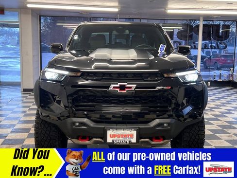 Used 2024 Chevrolet Colorado ZR2 image 2