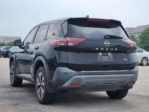 Certified 2022 Nissan Rogue SV FWD image 3
