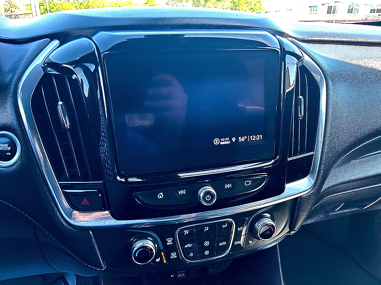 Used 2023 Chevrolet Traverse LT w/ LT Premium Package FWD image 13