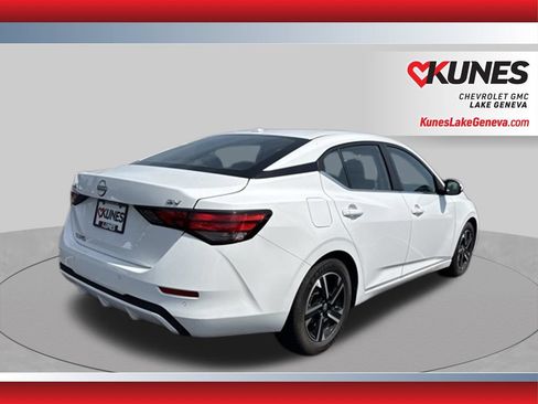 Used 2024 Nissan Sentra SV FWD image 5