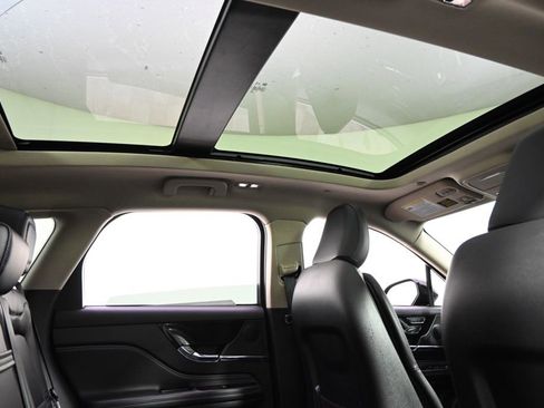 New 2026 Lincoln Corsair Premiere image 16