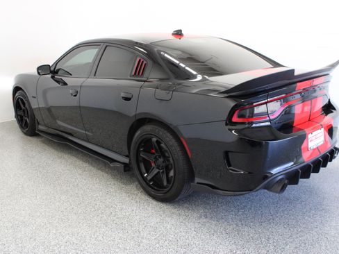 Used 2023 Dodge Charger R/T w/ Blacktop Package RWD image 9