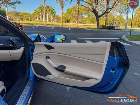 Used 2017 Ferrari 488 Spider image 38