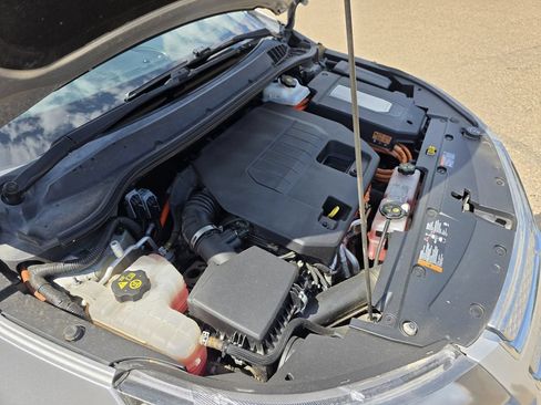 Used 2011 Chevrolet Volt Premium w/ Premium Trim Package FWD image 34