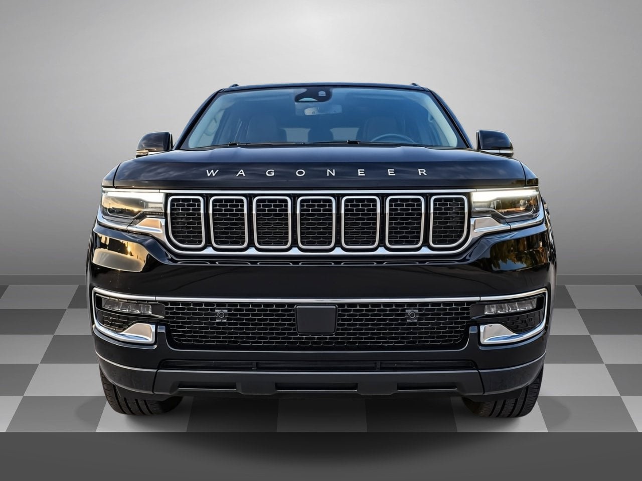 Used 2022 Jeep Wagoneer Series I w/ Premium Group I AWD/4WD image 2