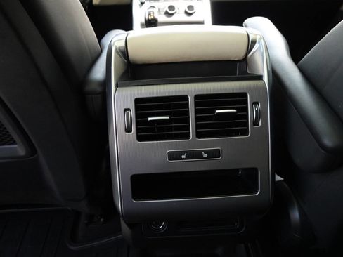 Used 2017 Land Rover Range Rover Sport HSE image 37