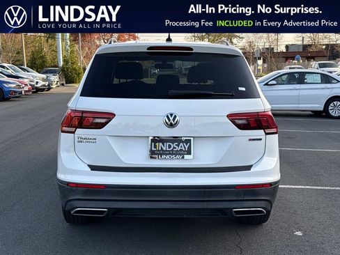 Used 2019 Volkswagen Tiguan SE w/ Panoramic Sunroof Package image 4