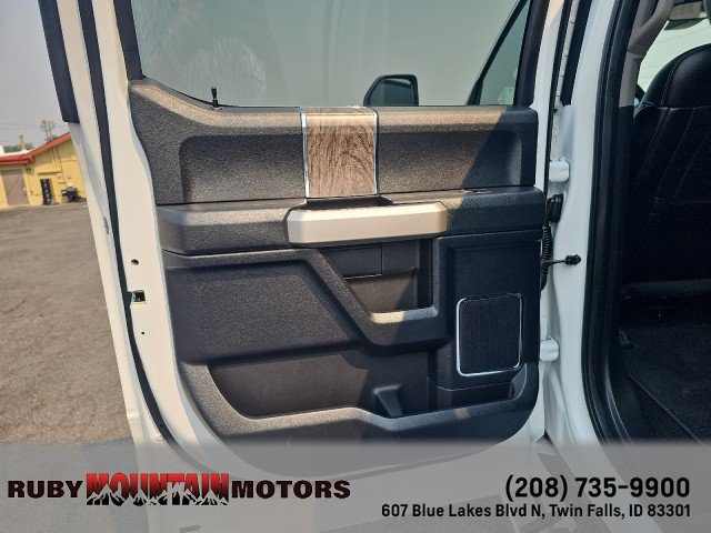Used 2018 Ford F250 Lariat w/ Lariat Ultimate Package AWD/4WD image 34