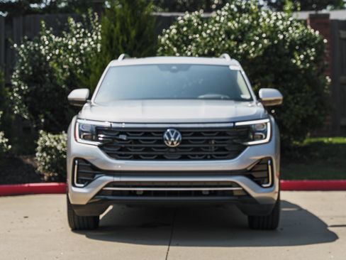 Used 2024 Volkswagen Atlas SEL Premium R-Line AWD/4WD image 28