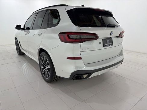 Certified 2023 BMW X5 xDrive40i w/ M Sport Package image 3