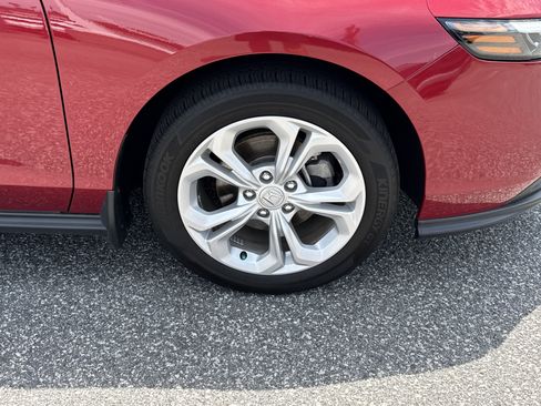 Certified 2023 Honda Accord LX image 13