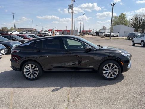 New 2026 Buick Envista Avenir FWD image 7