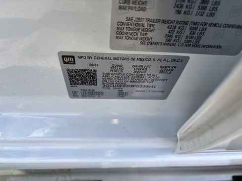 Used 2023 Chevrolet Silverado 1500 LT Trail Boss w/ Protection Package image 9