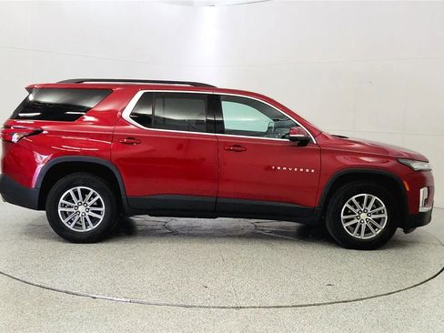 Used 2023 Chevrolet Traverse LT FWD image 8
