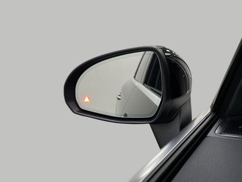 New 2026 Mercedes-Benz GLC 300 4MATIC image 19