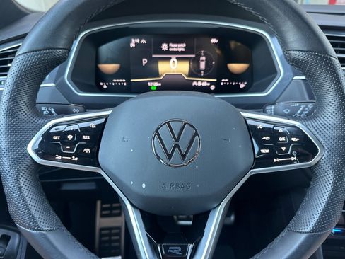 Certified 2024 Volkswagen Tiguan SE R-Line image 23