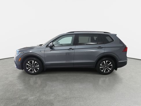 Certified 2024 Volkswagen Tiguan S image 6