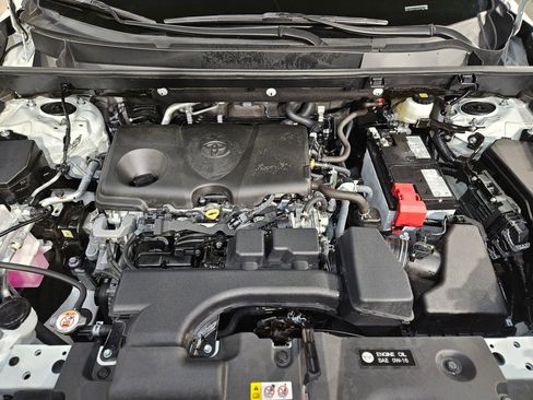 Used 2024 Toyota RAV4 XLE image 19