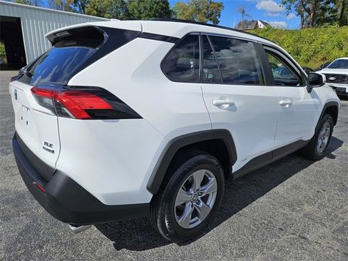 Used 2024 Toyota RAV4 XLE image 7