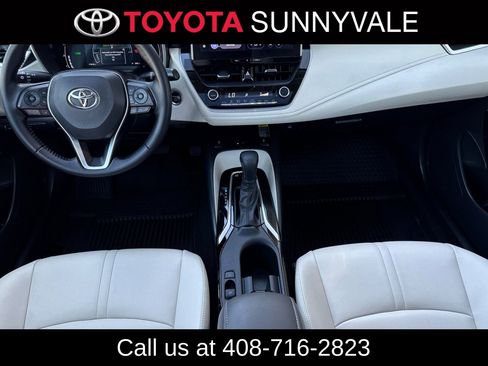 Certified 2025 Toyota Corolla XLE image 5