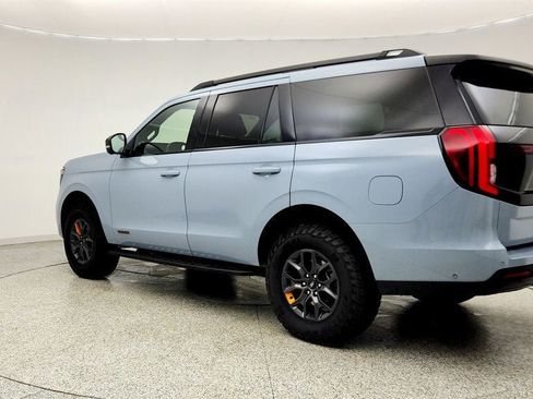 Used 2025 Ford Expedition Tremor AWD/4WD image 7
