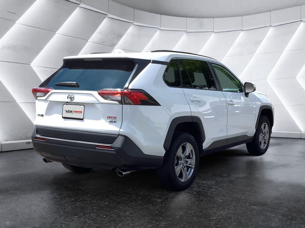 Used 2020 Toyota RAV4 XLE Premium AWD/4WD image 3
