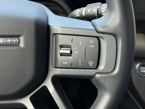 Certified 2025 Land Rover Defender 110 S AWD/4WD image 21