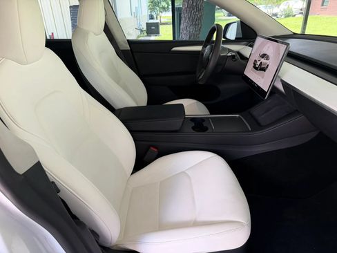 Used 2023 Tesla Model Y Long Range AWD/4WD image 21