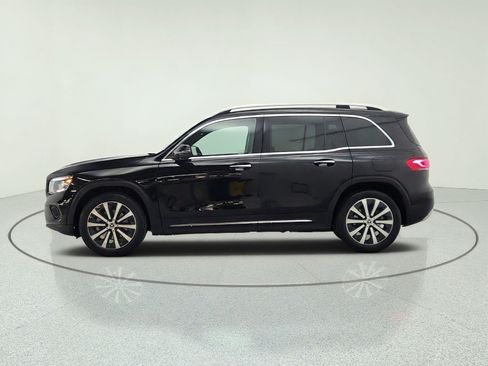 Used 2022 Mercedes-Benz GLB 250 4MATIC image 8